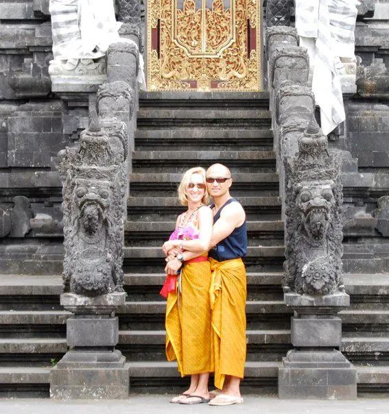 Photo of Jennifer and her husband at a temple of Goa Lawah