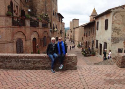 two women in siena Italy